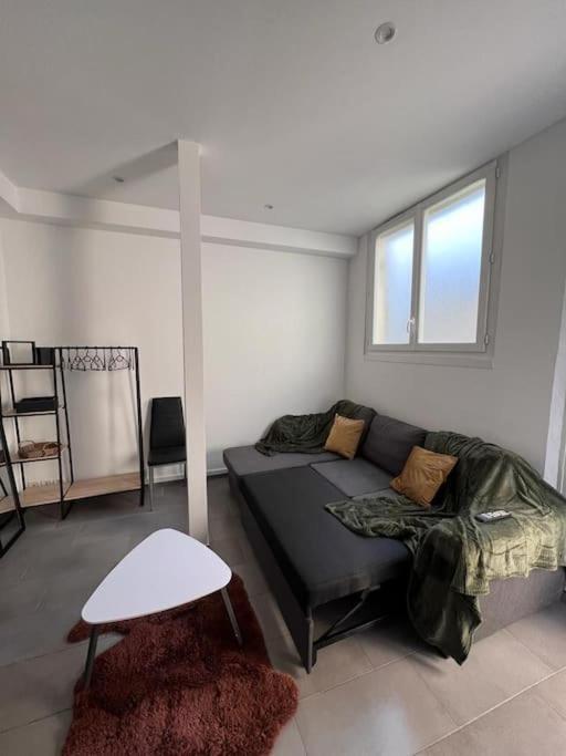Appartement Idealement Situe Montereau-Fault-Yonne Luaran gambar